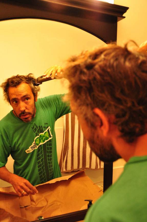 Adeus, barba e cabelo, em Markham, subúrbio de Toronto, no Canadá